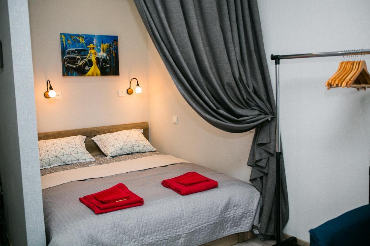 Luxury Flat In Downtown Lägenhet Lviv Exteriör bild