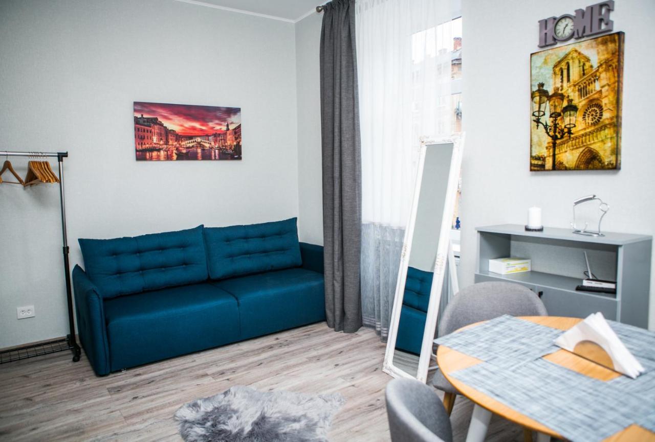Luxury Flat In Downtown Lägenhet Lviv Exteriör bild